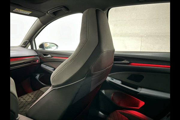 Volkswagen Golf 1.5 eTSI R-Line Pano H/K Akrapovič Sfeer HUD CarPlay