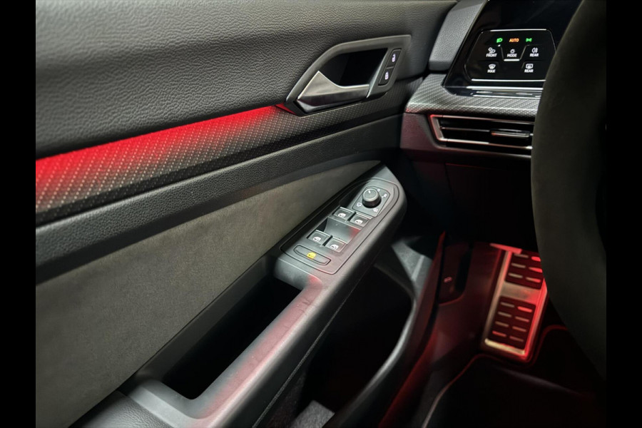 Volkswagen Golf 1.5 eTSI R-Line Pano H/K Akrapovič Sfeer HUD CarPlay