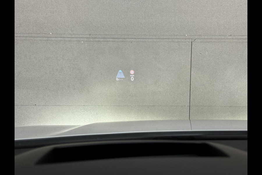 Volkswagen Golf 1.5 eTSI R-Line Pano H/K Akrapovič Sfeer HUD CarPlay