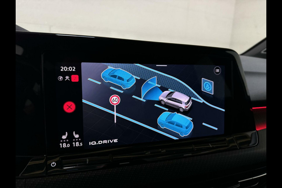 Volkswagen Golf 1.5 eTSI R-Line Pano H/K Akrapovič Sfeer HUD CarPlay