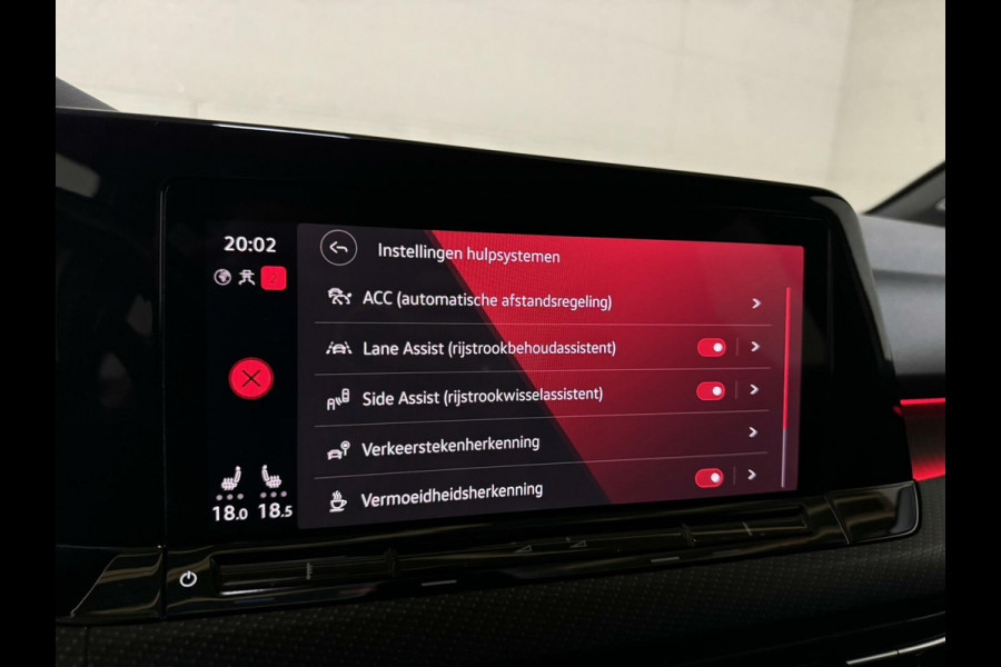 Volkswagen Golf 1.5 eTSI R-Line Pano H/K Akrapovič Sfeer HUD CarPlay