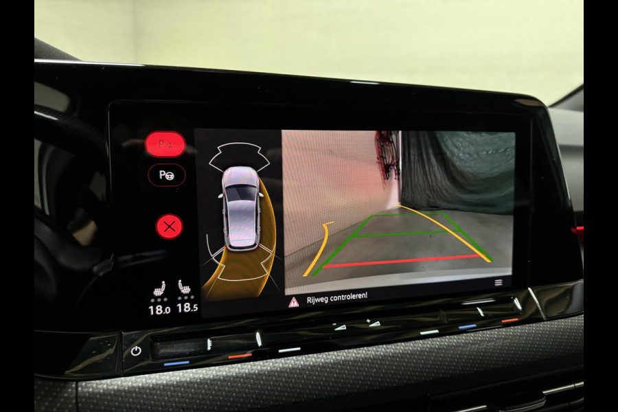 Volkswagen Golf 1.5 eTSI R-Line Pano H/K Akrapovič Sfeer HUD CarPlay