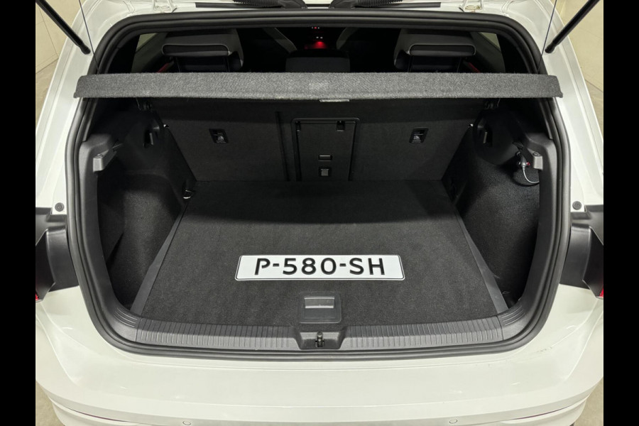 Volkswagen Golf 1.5 eTSI R-Line Pano H/K Akrapovič Sfeer HUD CarPlay
