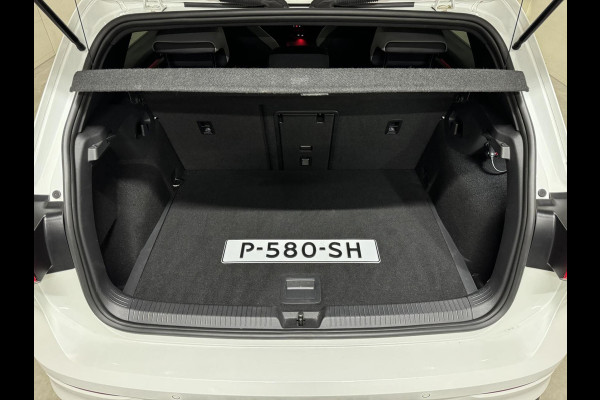Volkswagen Golf 1.5 eTSI R-Line Pano H/K Akrapovič Sfeer HUD CarPlay