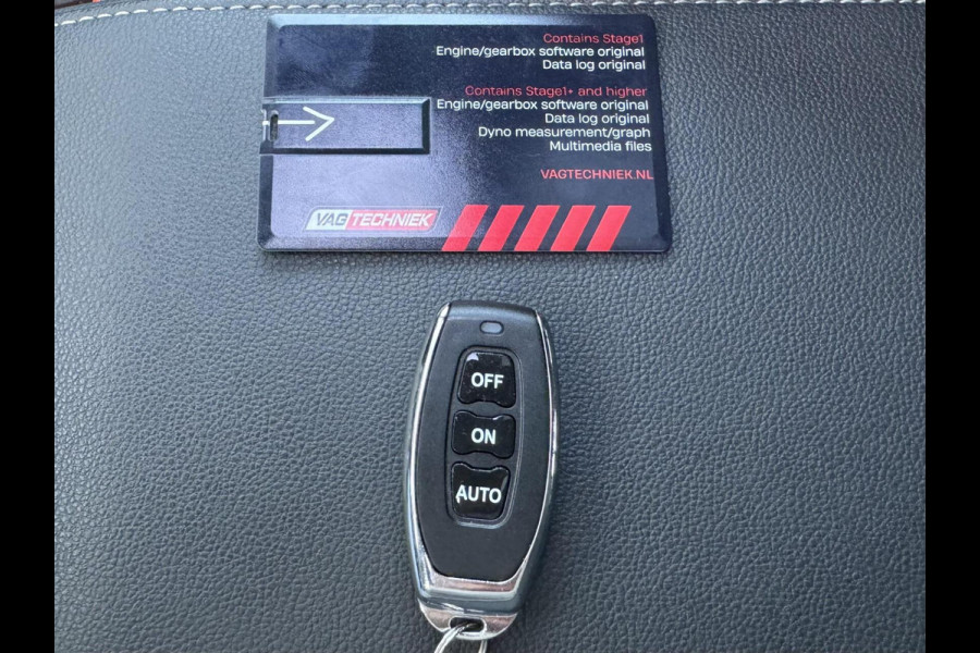 Volkswagen Golf 1.5 eTSI R-Line Pano H/K Akrapovič Sfeer HUD CarPlay