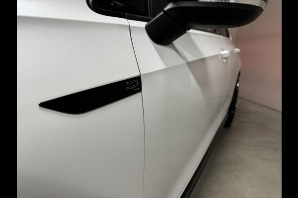 Volkswagen Golf 1.5 eTSI R-Line Pano H/K Akrapovič Sfeer HUD CarPlay