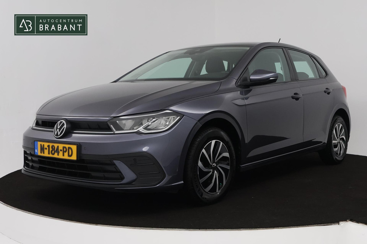 Volkswagen Polo 1.0 TSI Life (NAVIGATIE CARPLAY, PARKEERSENSOREN, STUURBEDIENING, MULTIMEDIA) Volkswagen Polo 1.0 TSI Life (NAVIGATIE CARPLAY, PARKEERSENSOREN, STUURBEDIENING, MULTIMEDIA)