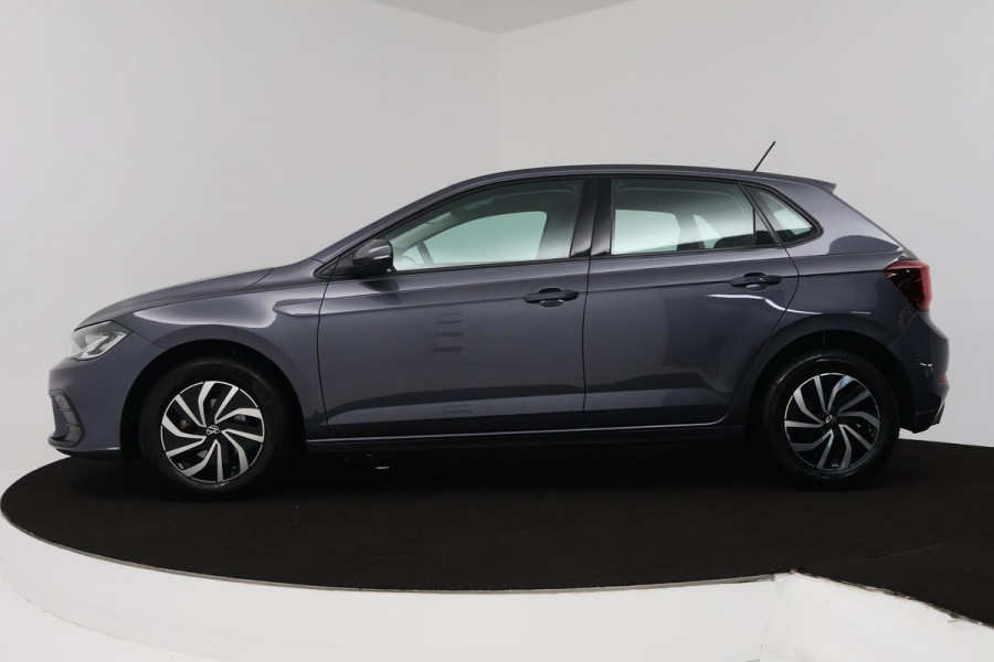 Volkswagen Polo 1.0 TSI Life (NAVIGATIE CARPLAY, PARKEERSENSOREN, STUURBEDIENING, MULTIMEDIA)