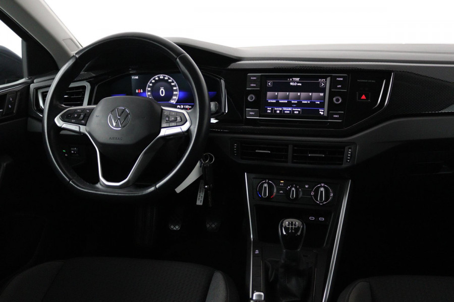 Volkswagen Polo 1.0 TSI Life (NAVIGATIE CARPLAY, PARKEERSENSOREN, STUURBEDIENING, MULTIMEDIA)