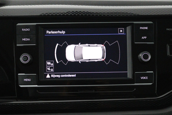 Volkswagen Polo 1.0 TSI Life (NAVIGATIE CARPLAY, PARKEERSENSOREN, STUURBEDIENING, MULTIMEDIA)