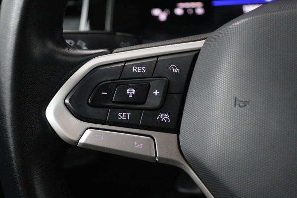 Volkswagen Polo 1.0 TSI Life (NAVIGATIE CARPLAY, PARKEERSENSOREN, STUURBEDIENING, MULTIMEDIA)