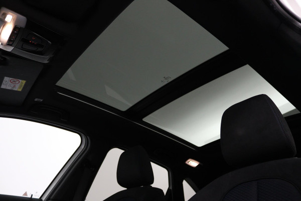 BMW 2 Serie Active Tourer 218i Executive (PANORAMADAK, NAVIGATIE, CAMERA, PDC, DEALER ONDERHOUDEN)