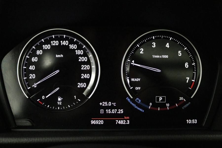 BMW 2 Serie Active Tourer 218i Executive (PANORAMADAK, NAVIGATIE, CAMERA, PDC, DEALER ONDERHOUDEN)