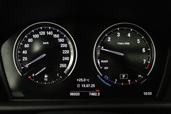 BMW 2 Serie Active Tourer 218i Executive (PANORAMADAK, NAVIGATIE, CAMERA, PDC, DEALER ONDERHOUDEN)