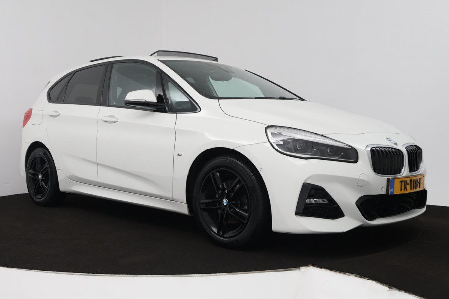 BMW 2 Serie Active Tourer 218i Executive (PANORAMADAK, NAVIGATIE, CAMERA, PDC, DEALER ONDERHOUDEN)