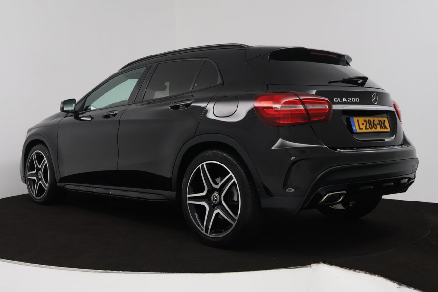 Mercedes-Benz GLA 200 Premium Plus (NAVIGATIE, STOELVERWARMING, CAMERA, PARKEERSENSOREN, LEDER, GOED ONDERHOUDEN)