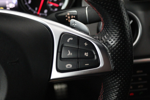 Mercedes-Benz GLA 200 Premium Plus (NAVIGATIE, STOELVERWARMING, CAMERA, PARKEERSENSOREN, LEDER, GOED ONDERHOUDEN)