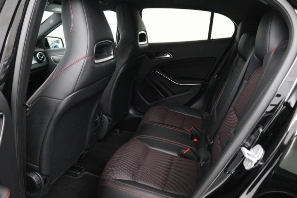 Mercedes-Benz GLA 200 Premium Plus (NAVIGATIE, STOELVERWARMING, CAMERA, PARKEERSENSOREN, LEDER, GOED ONDERHOUDEN)