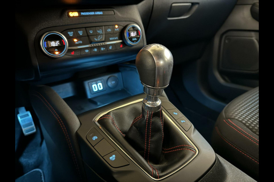 Ford Kuga 1.5 EcoBoost ST-Line Virtual CarPlay Winterpakket Camera Trekhaak.