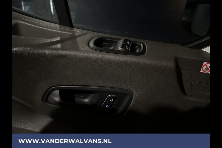 Ford Transit 2.0 TDCI L2H2 Euro6 Airco | 2450kg Trekhaak | LM velgen | Verwarmde voorruit Dakdragers, Bijrijdersbank