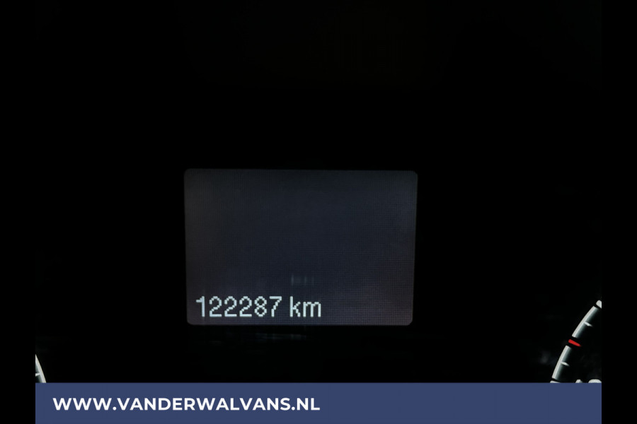 Ford Transit 2.0 TDCI L2H2 Euro6 Airco | 2450kg Trekhaak | LM velgen | Verwarmde voorruit Dakdragers, Bijrijdersbank