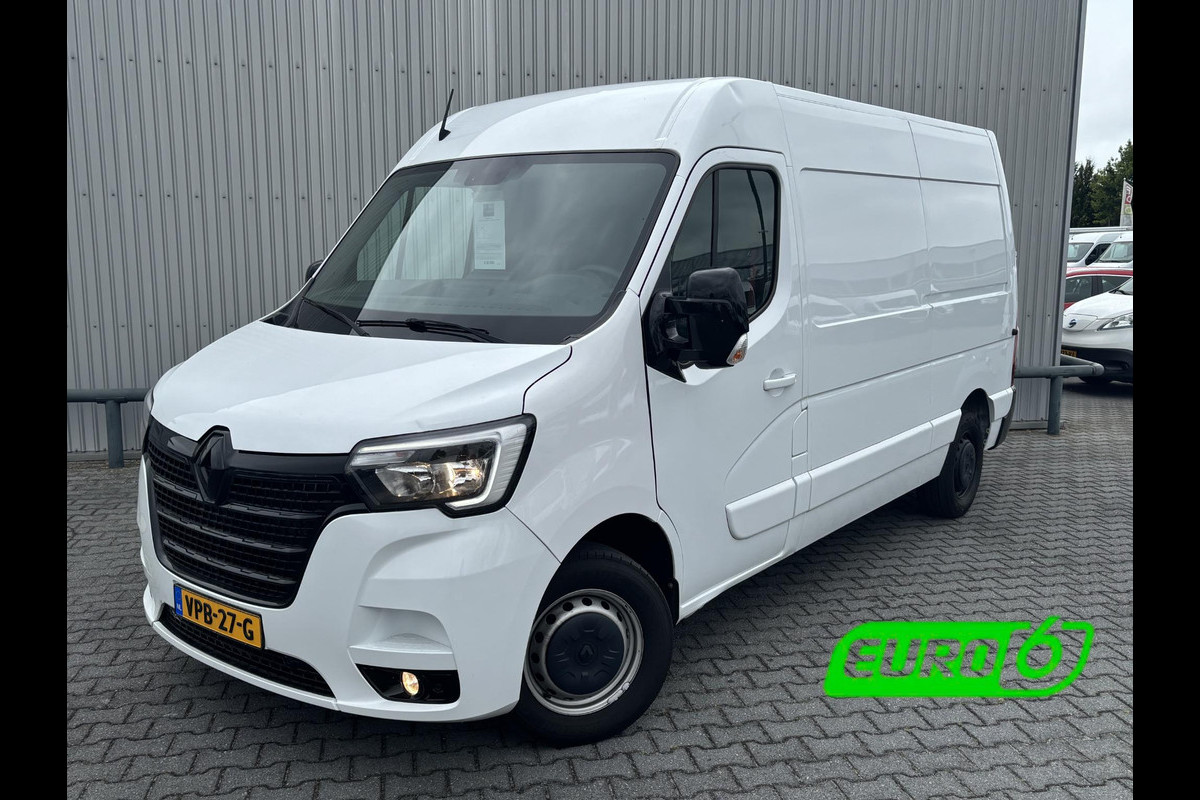 Renault Master T35 2.3 dCi 150 L2H2*NAVI*A/C*HAAK*CAM*TEL*3PERS* Renault Master T35 2.3 dCi 150 L2H2*NAVI*A/C*HAAK*CAM*TEL*3PERS*