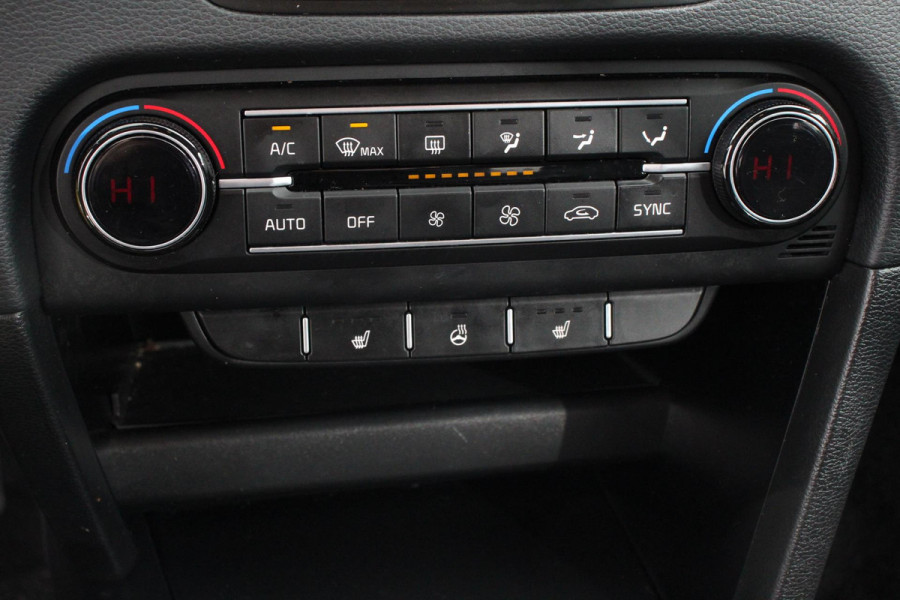 Kia Ceed Sportswagon 1.0 T-GDi Prestige | Navigatie | Apple Carplay/Android Auto | Camera | Cruise Control | Dab | Stoelverwarming |