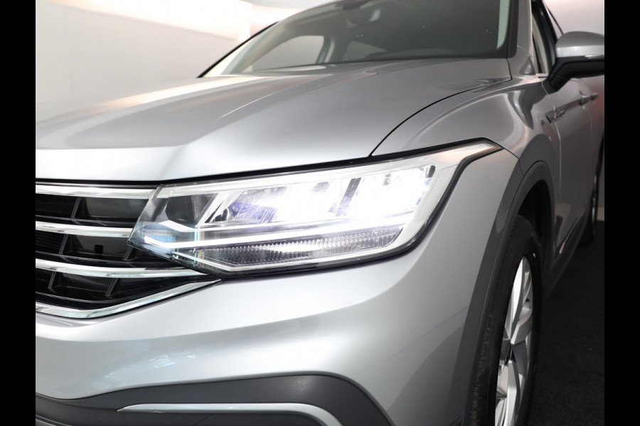 Volkswagen Tiguan Allspace 1.5 TSI Life Business 7p. 150 pk Automaat (DSG) | Navigatie | Parkeersensoren | Adaptieve cruise control | Autom. airco (3 zones) | LED koplampen |