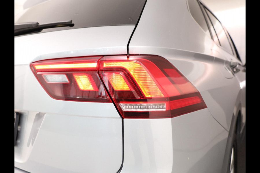 Volkswagen Tiguan Allspace 1.5 TSI Life Business 7p. 150 pk Automaat (DSG) | Navigatie | Parkeersensoren | Adaptieve cruise control | Autom. airco (3 zones) | LED koplampen |