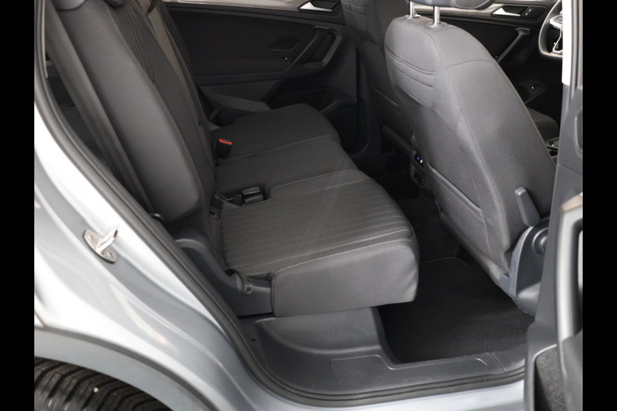 Volkswagen Tiguan Allspace 1.5 TSI Life Business 7p. 150 pk Automaat (DSG) | Navigatie | Parkeersensoren | Adaptieve cruise control | Autom. airco (3 zones) | LED koplampen |