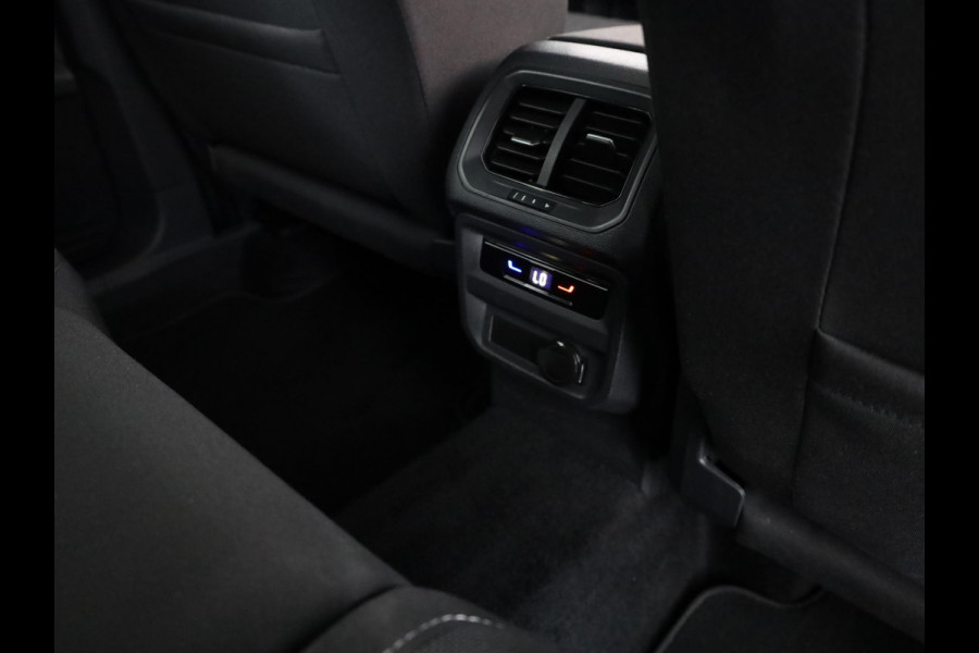 Volkswagen Tiguan Allspace 1.5 TSI Life Business 7p. 150 pk Automaat (DSG) | Navigatie | Parkeersensoren | Adaptieve cruise control | Autom. airco (3 zones) | LED koplampen |
