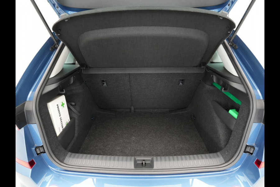 Škoda Kamiq 1.0 TSI 110pk Style Camera Keyless Clima 18'' Lm Velgen 244