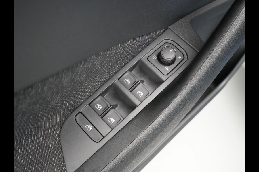 Škoda Kamiq 1.0 TSI 110pk Style Camera Keyless Clima 18'' Lm Velgen 244
