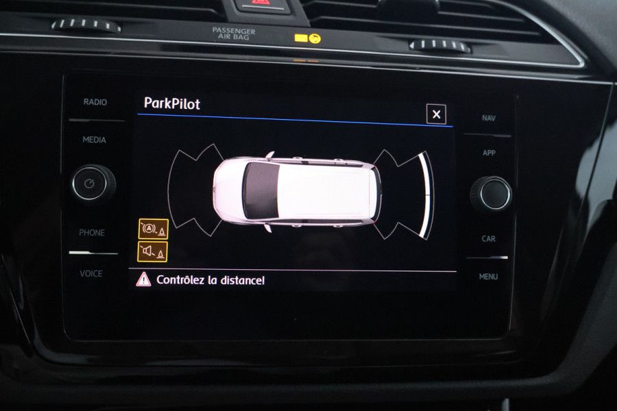 Volkswagen Touran 1.6 TDI SCR Highline apple carplay, Navigatie, Climate,