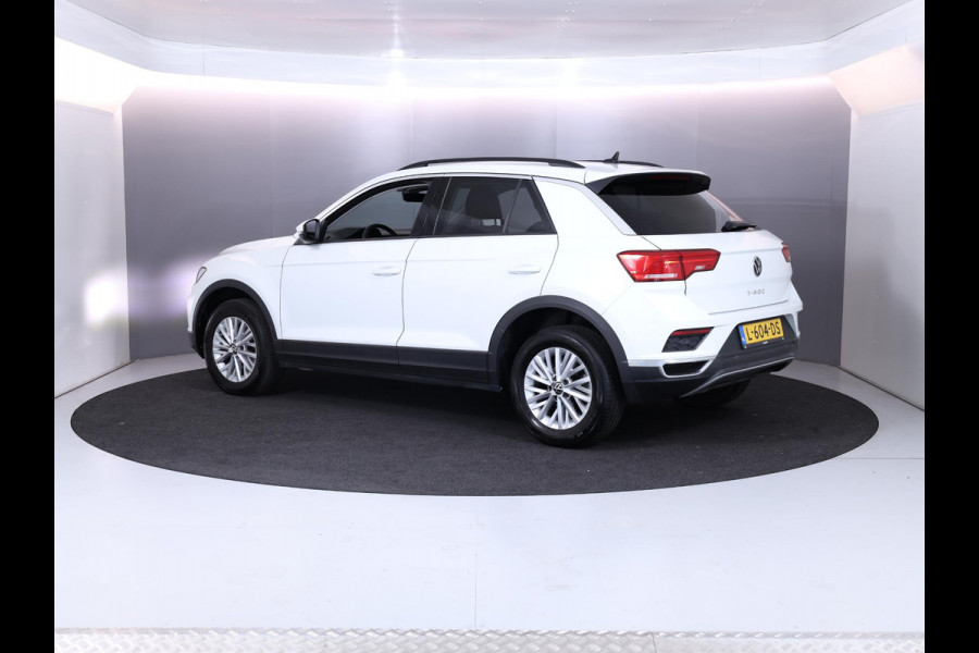 Volkswagen T-Roc 1.5 TSI Style 150 pk Automaat (DSG) | Navigatie | Parkeersensoren | Achteruitrijcamera | Adaptieve cruise control | Autom. airco | Apple Carplay/Android Auto |