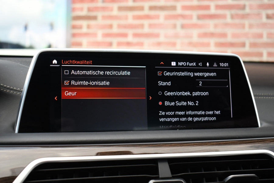 BMW 7 Serie M760Li xDrive 6.6 V12 | NL-auto | Bernina-grau | NP 262K | LCI