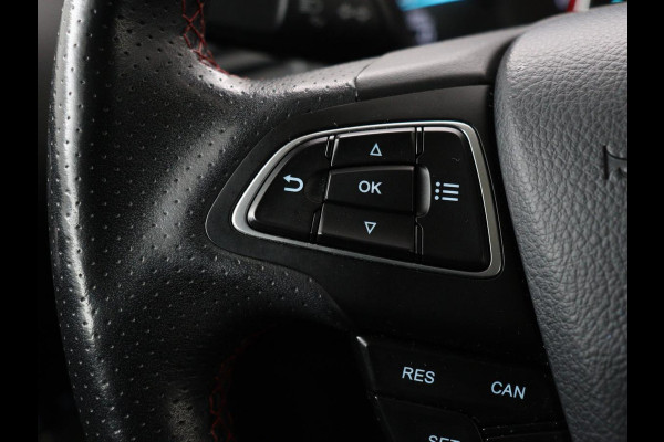Ford EcoSport 1.0 EcoBoost ST-Line Black | Stoel & stuurverwarming | Camera | Carplay | Half leder | Climate control | Cruise control