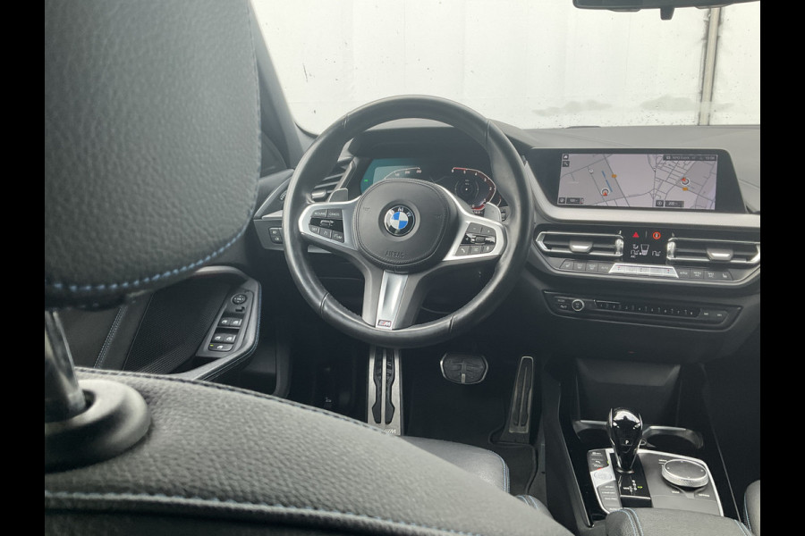 BMW 1-serie 118d Business M-Sport Trekhaak Leder Carplay Sfeerverl Led Voll.Onderhouden!