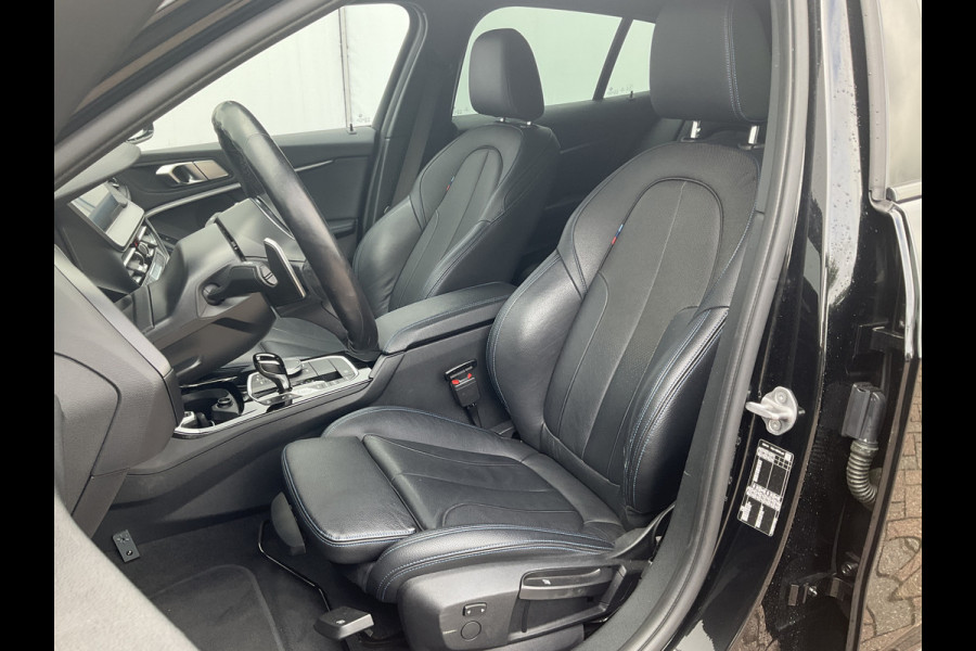 BMW 1-serie 118d Business M-Sport Trekhaak Leder Carplay Sfeerverl Led Voll.Onderhouden!