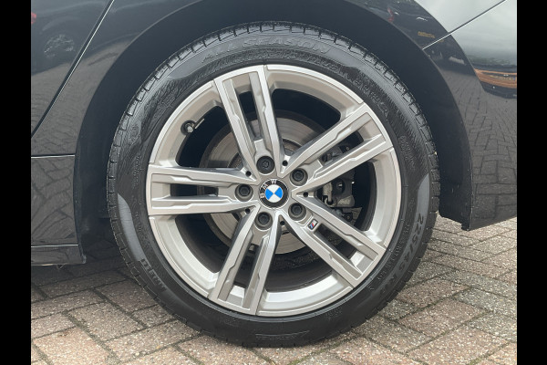 BMW 1-serie 118d Business M-Sport Trekhaak Leder Carplay Sfeerverl Led Voll.Onderhouden!