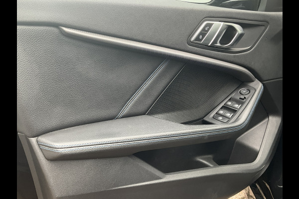 BMW 1-serie 118d Business M-Sport Trekhaak Leder Carplay Sfeerverl Led Voll.Onderhouden!