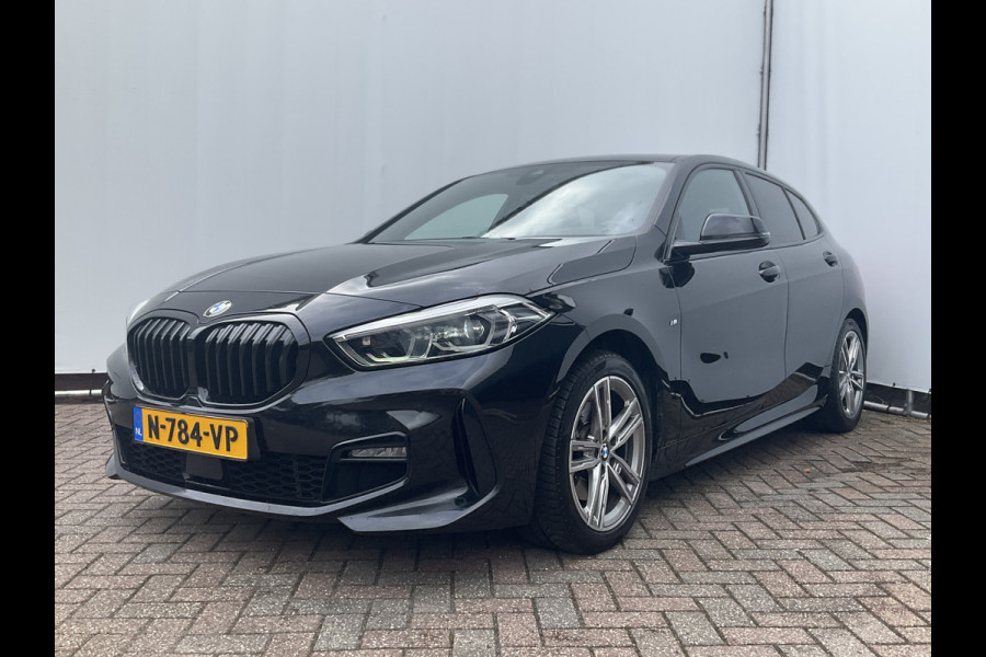 BMW 1-serie 118d Business M-Sport Trekhaak Leder Carplay Sfeerverl Led Voll.Onderhouden!