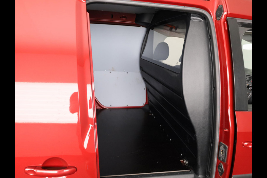 Volkswagen Caddy 2.0 TDI L1H1 BMT C-Edition AUTOMAAT | PDC | LMV