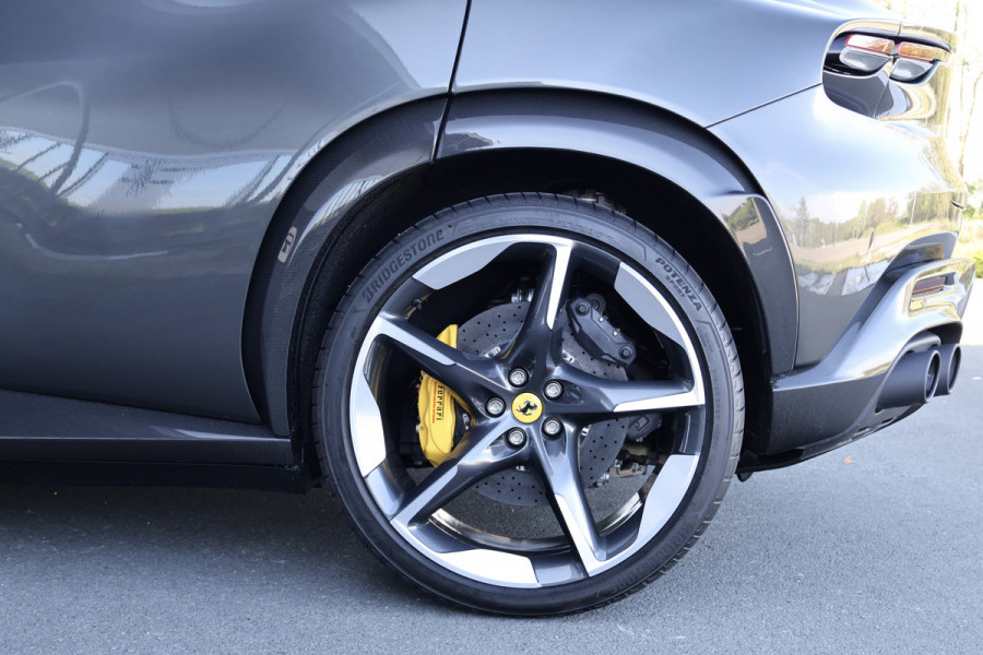 Ferrari Purosangue 6.5 V12 | NEW | NO REGISTRATION | 135K OPTIONS | CARBON WHEELHOUSE, R+F DIFFUSERS, UNDERDOOR, MIRRORS, DOORPANELS, KICKPLATE, CE MASSAGE REAR SEATS | FULL LEATHER PACK | DIGITAL REAR VIEW CAMERA | PRIVACY GLASS | REAR SEATS COOLED/HEATED | BURMESTER HIGH END AUDIO | ACTIVE MATRIX LED HEADLIGHTS | VAT REF. |