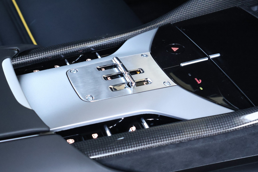 Ferrari Purosangue 6.5 V12 | NEW | NO REGISTRATION | 135K OPTIONS | CARBON WHEELHOUSE, R+F DIFFUSERS, UNDERDOOR, MIRRORS, DOORPANELS, KICKPLATE, CE MASSAGE REAR SEATS | FULL LEATHER PACK | DIGITAL REAR VIEW CAMERA | PRIVACY GLASS | REAR SEATS COOLED/HEATED | BURMESTER HIGH END AUDIO | ACTIVE MATRIX LED HEADLIGHTS | VAT REF. |
