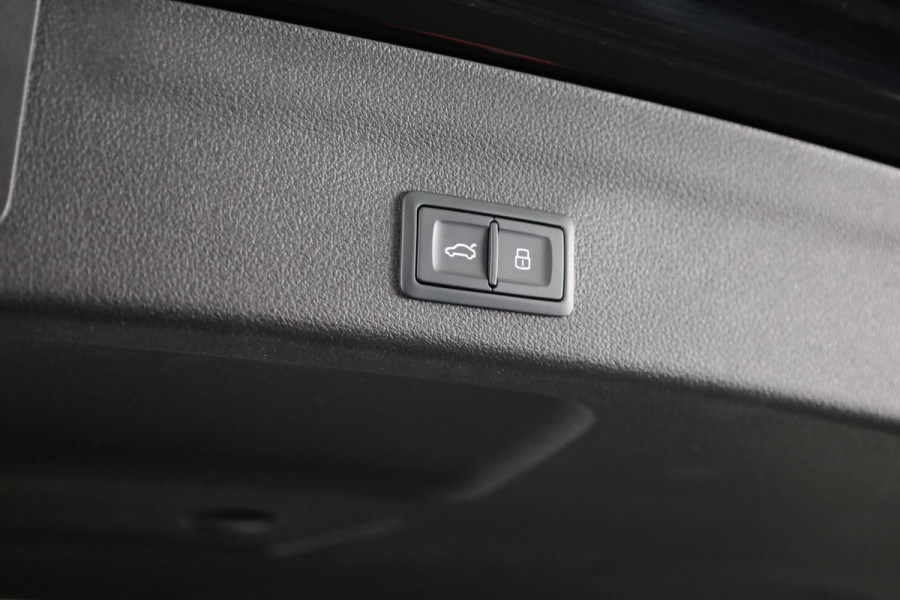 Audi A6 Avant 50 TFSI e quattro S edition Competition panoramadak, comfortsleutel, B&O soundsysteem, leder interieur