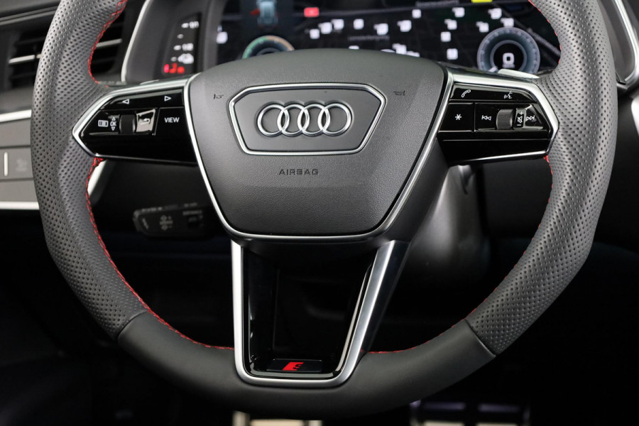 Audi A6 Avant 50 TFSI e quattro S edition Competition panoramadak, comfortsleutel, B&O soundsysteem, leder interieur