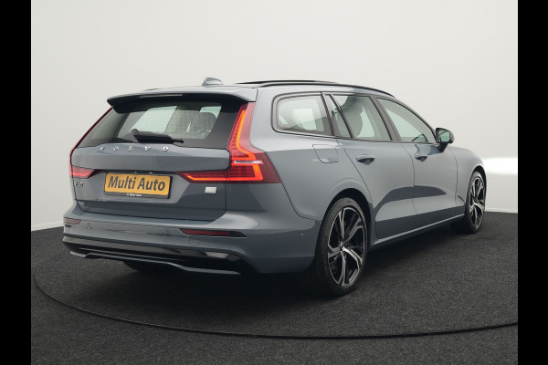 Volvo V60 T8 AWD Plus Dark Plug In Hybrid Thunder Grey 390pk Dealer O.H. Long Range PHEV | Panodak | Lederen Sportstoelen Memory | Pilot Assist | Google Assistant | Adaptive Cruise | Harman Kardon | Camera | Apple Carplay | Stoel & Stuurverwarming |