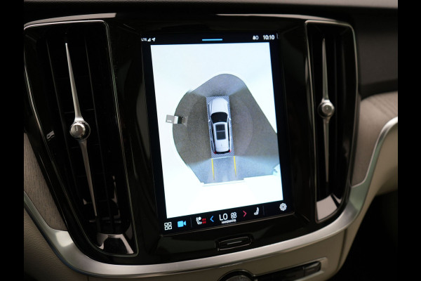 Volvo V60 T8 AWD Plus Dark Plug In Hybrid Thunder Grey 390pk Dealer O.H. Long Range PHEV | Panodak | Lederen Sportstoelen Memory | Pilot Assist | Google Assistant | Adaptive Cruise | Harman Kardon | Camera | Apple Carplay | Stoel & Stuurverwarming |