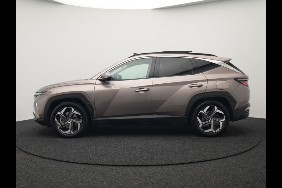 Hyundai Tucson 1.6 T-GDI Premium 4WD Plug In Hybrid 265pk Dealer O.H. PHEV | Panodak | Trekhaak Afneembaar | Adaptive Cruise | Lederen Sportstoelen Memory & Ventilatie | Krell Audio | Stoel & Stuurverwarming | Navigatie | Apple Carplay | Camera | Virtual |